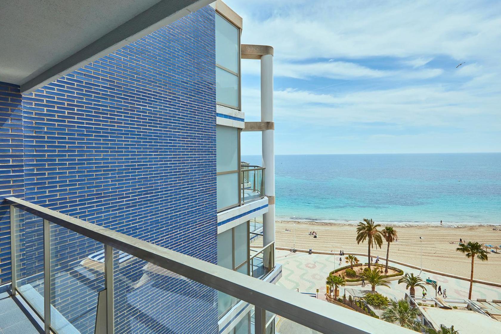 Luxury * Calp